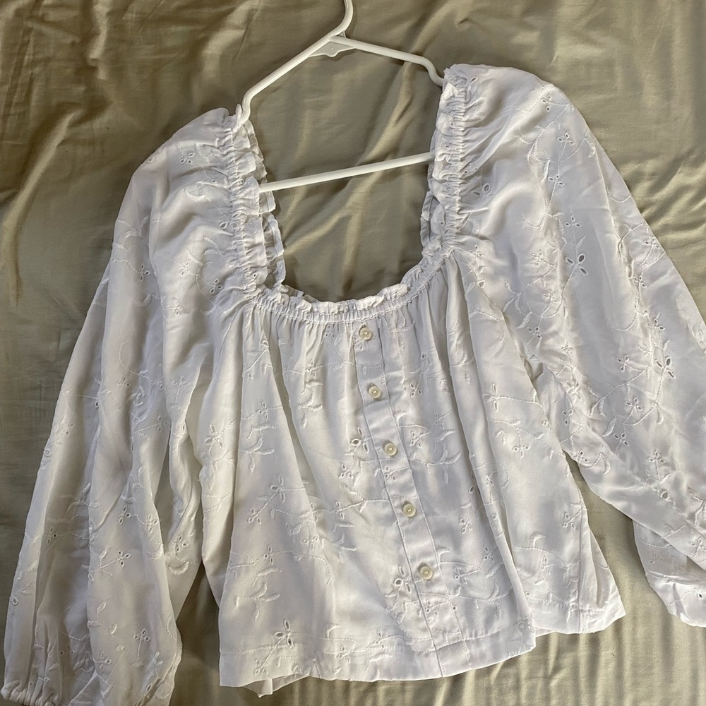 American Eagle Lace Flowy Top Size M